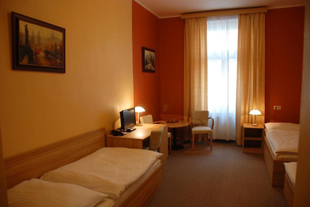 Hotel D'Angelo Prag Exterior foto