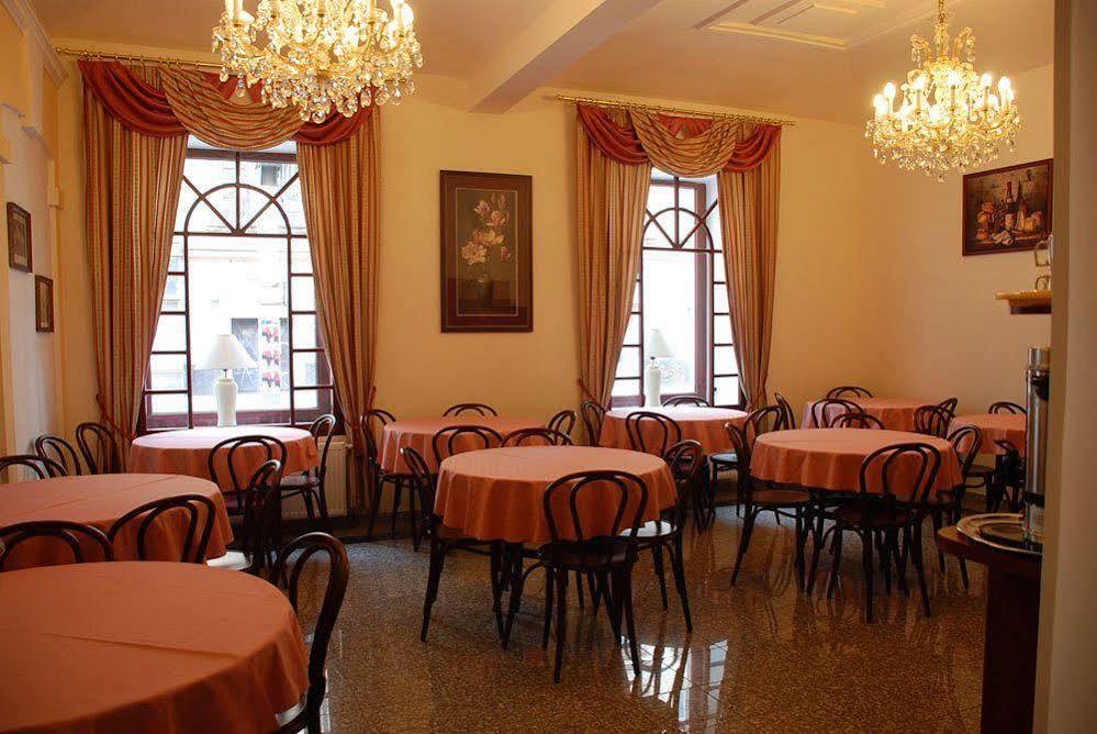 Hotel D'Angelo Prag Exterior foto